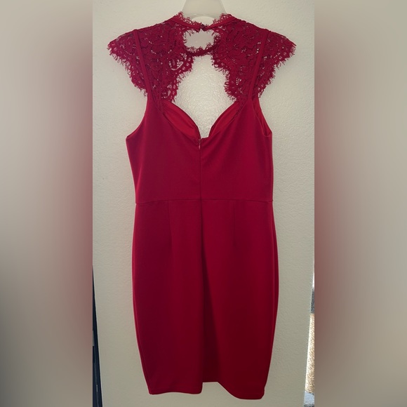 Red Fitted Dress - Picture 3 of 4